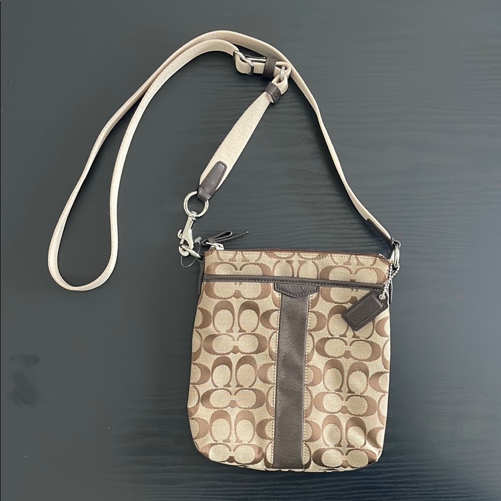 Coach Signature Crossbody Bag - Brown